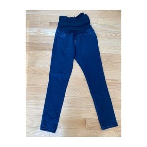 Liz Lange- Maternity Skinny Jeans